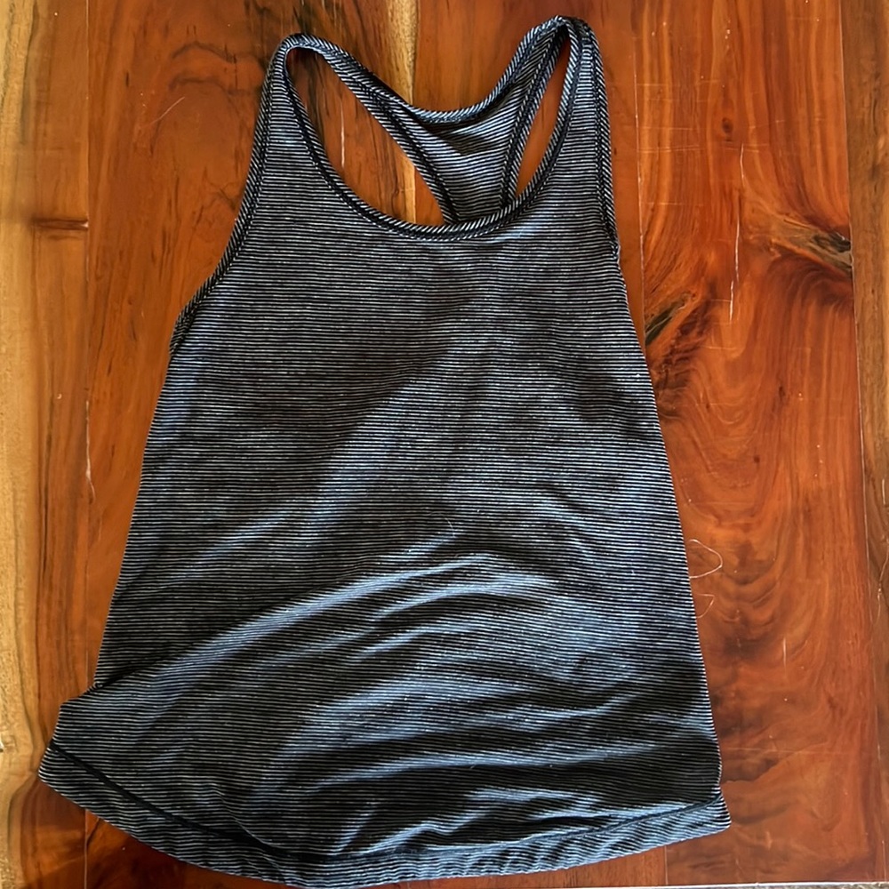 Lululemon tank top